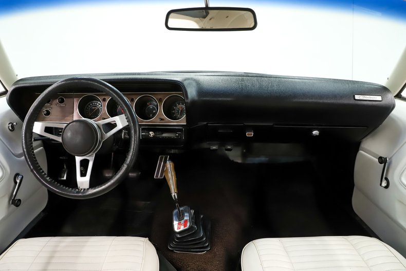 1970 Dodge Challenger 19