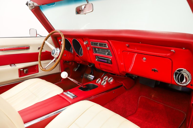 1968 Pontiac Firebird 40