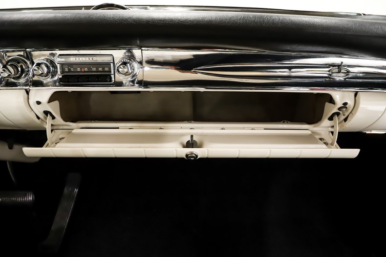 1957 Oldsmobile Super 88 36