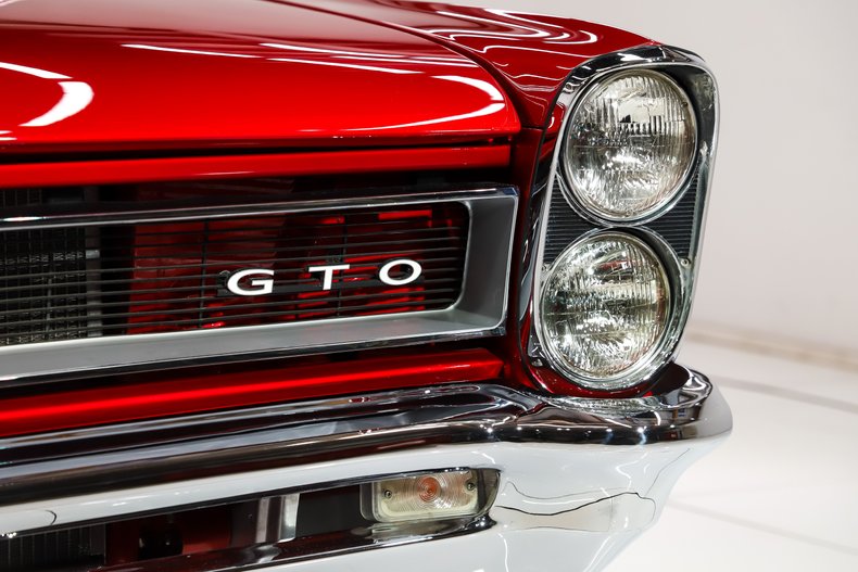 1965 Pontiac GTO 11