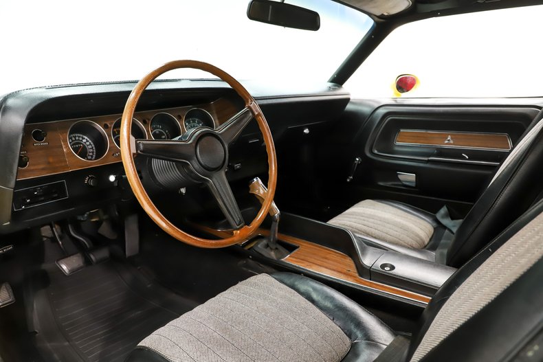 1970 Dodge Challenger 2