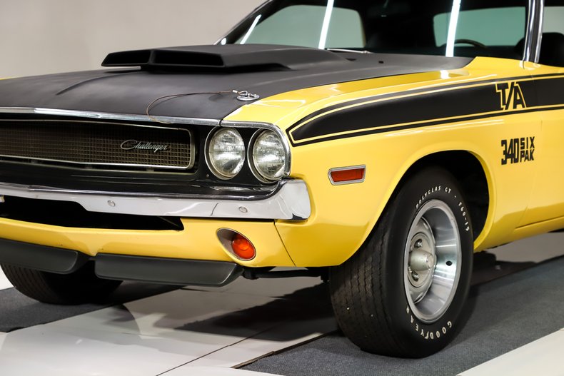 1970 Dodge Challenger 37
