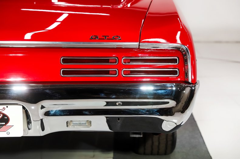 1967 Pontiac GTO | Volo Museum