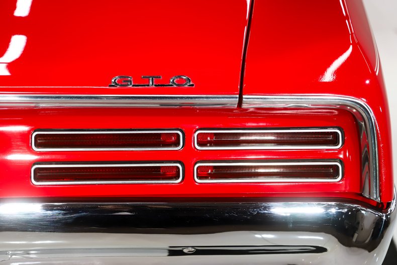 1967 Pontiac GTO | Volo Museum
