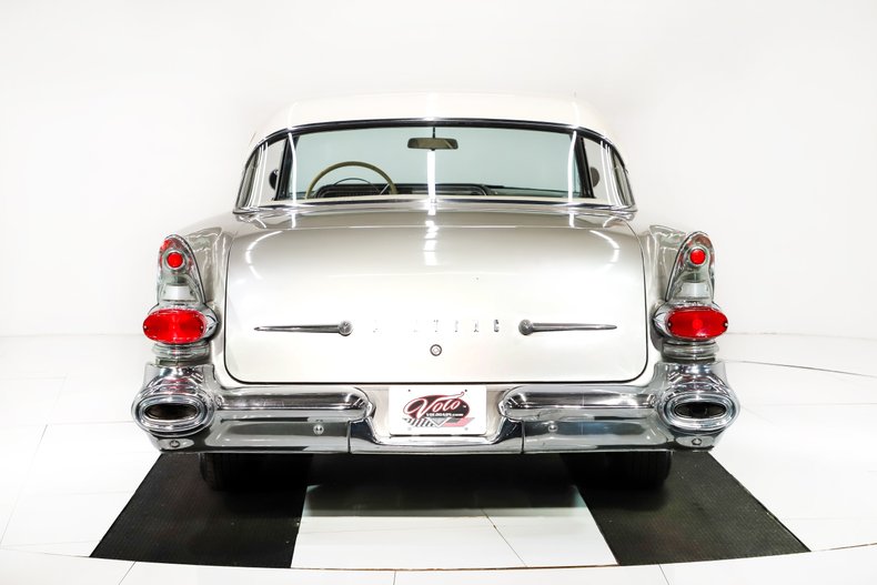 1957 Pontiac Starchief 46