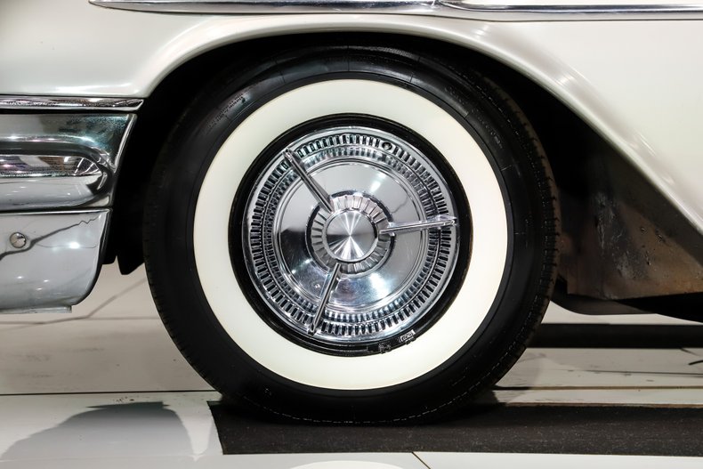 1957 Pontiac Starchief 61