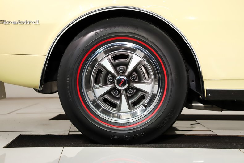 1967 Pontiac Firebird 44