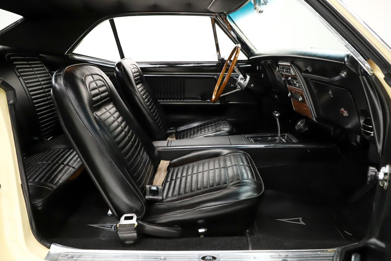 1967 Pontiac Firebird 43