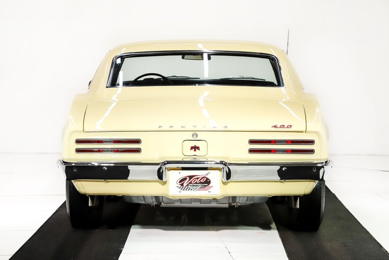 1967 Pontiac Firebird 46