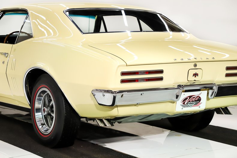 1967 Pontiac Firebird 52