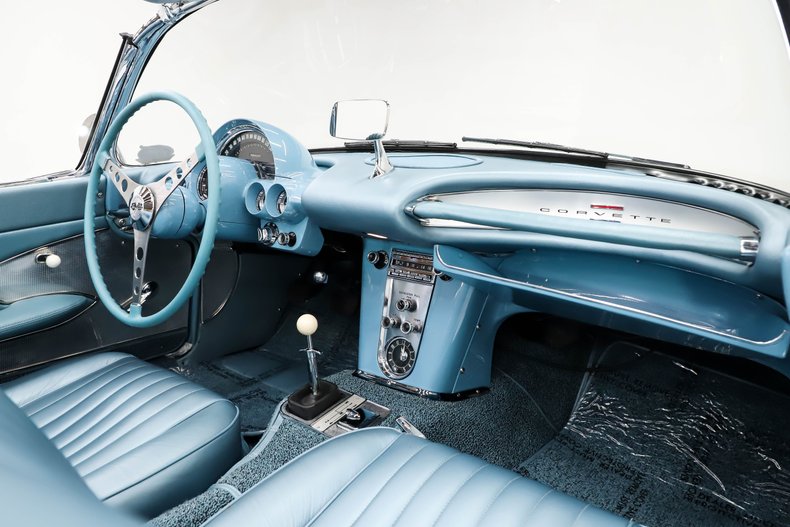 1960 Chevrolet Corvette 48