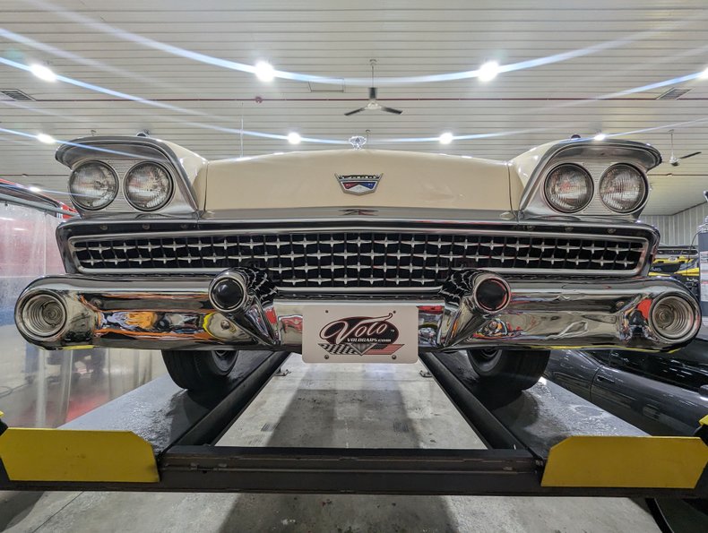 1959 Ford Skyliner | Volo Museum