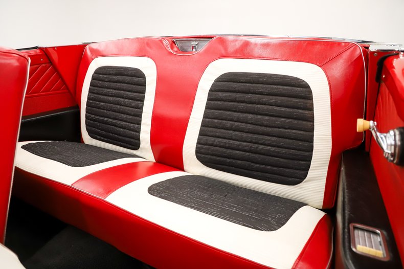 1959 Ford Skyliner | Volo Museum