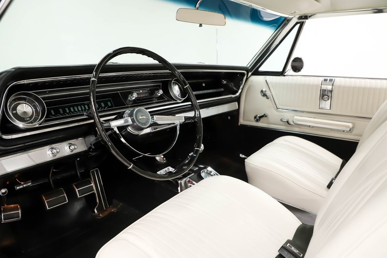 1965 Chevrolet Impala 2