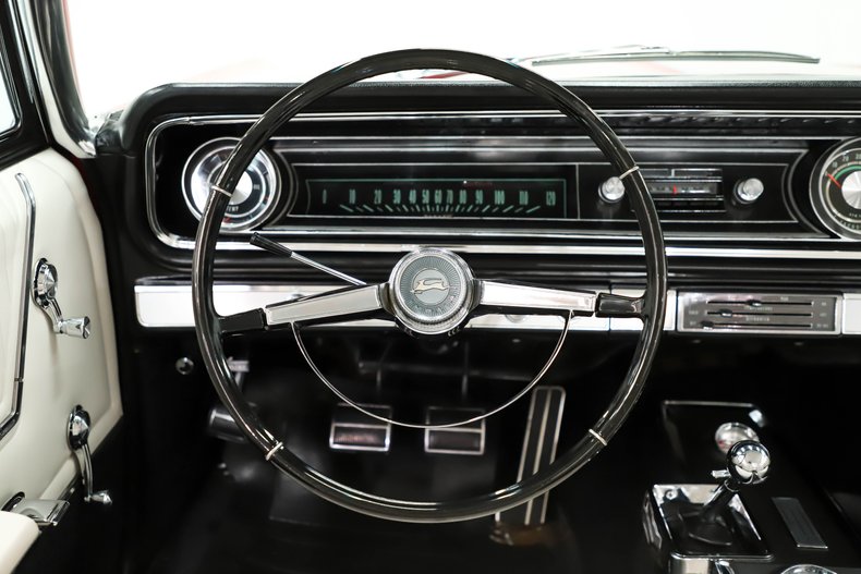 1965 Chevrolet Impala 15