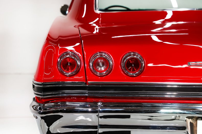 1965 Chevrolet Impala 33