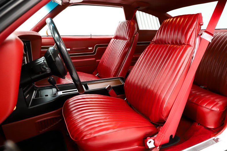 1977 Pontiac LeMans 11