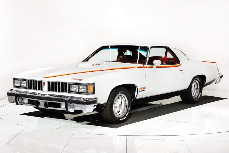 1977 Pontiac LeMans 20