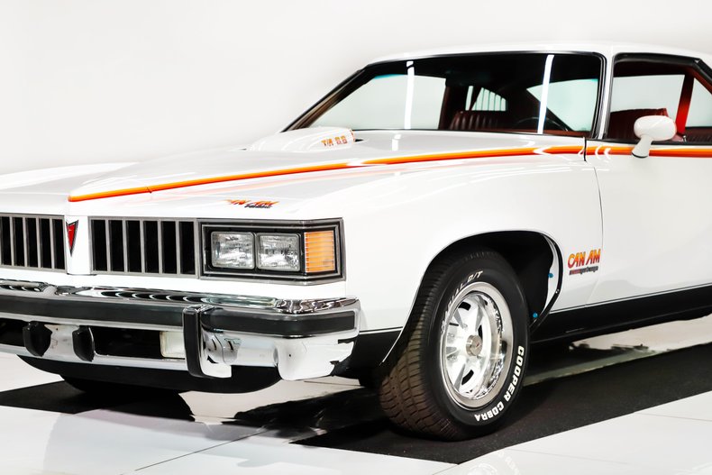 1977 Pontiac LeMans 24