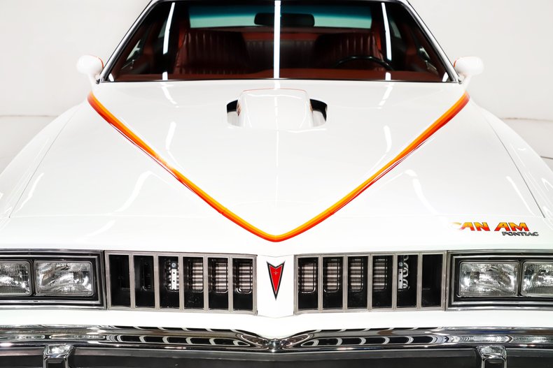 1977 Pontiac LeMans 52
