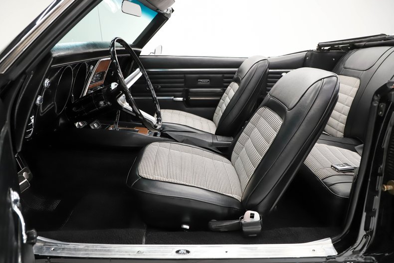 1968 Chevrolet Camaro 26