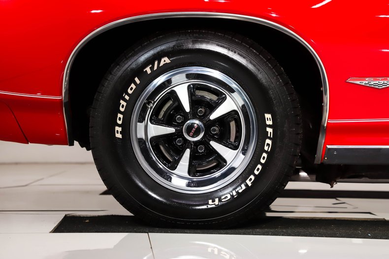 1968 Pontiac GTO | Volo Museum