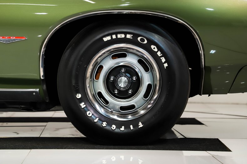 1968 Pontiac GTO | Volo Museum
