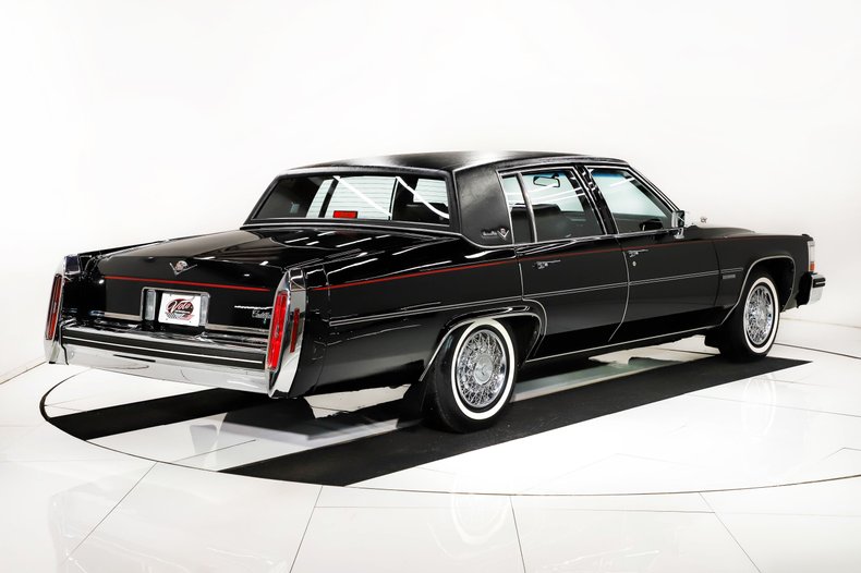 1982 Cadillac Sedan deVille | Volo Museum