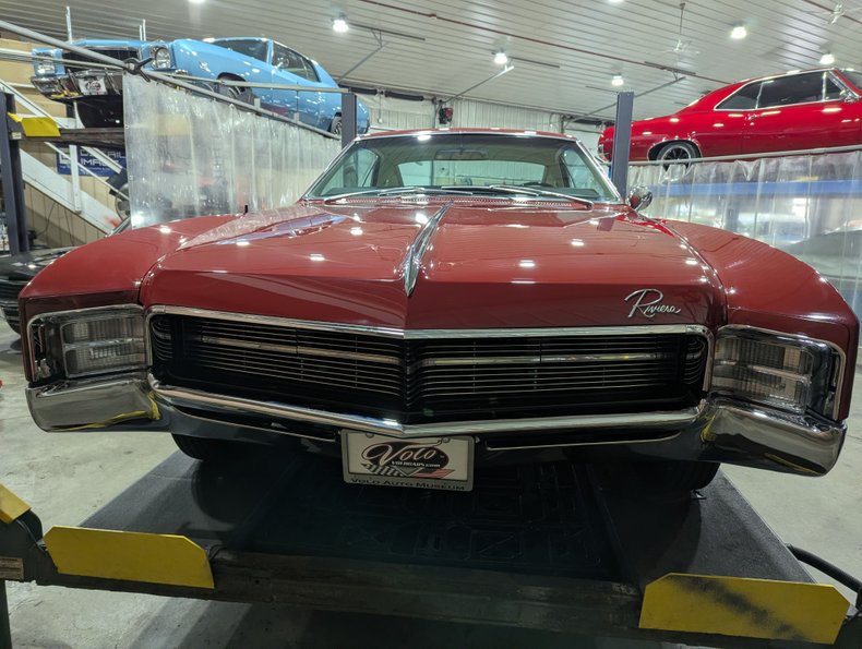 1967 Buick Riviera | Volo Museum
