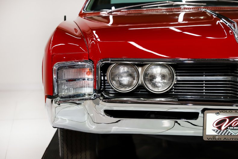 1967 Buick Riviera | Volo Museum