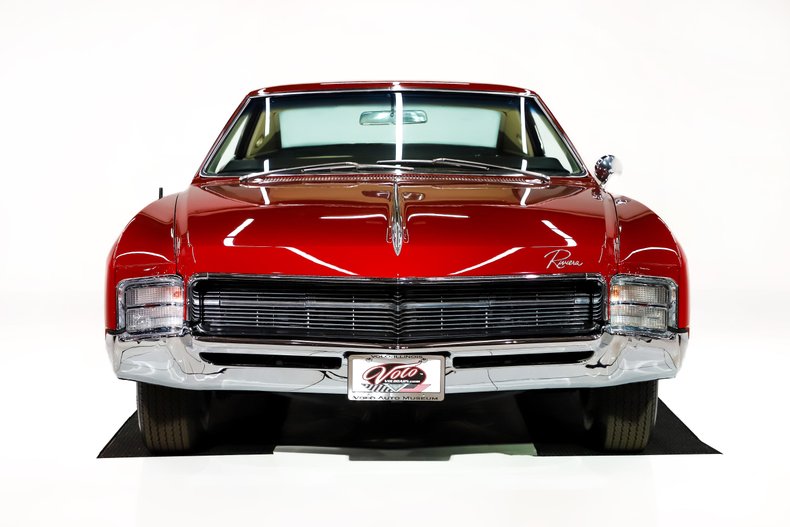 1967 Buick Riviera | Volo Museum
