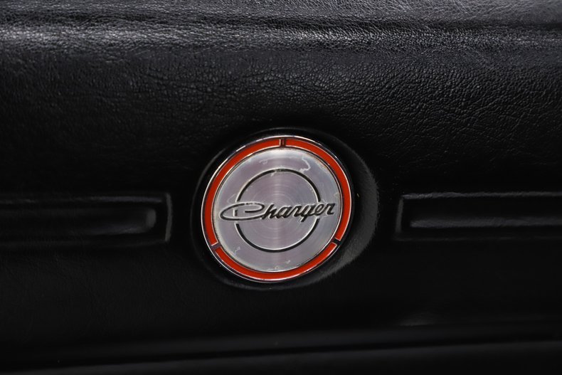 1970 Dodge Charger 10