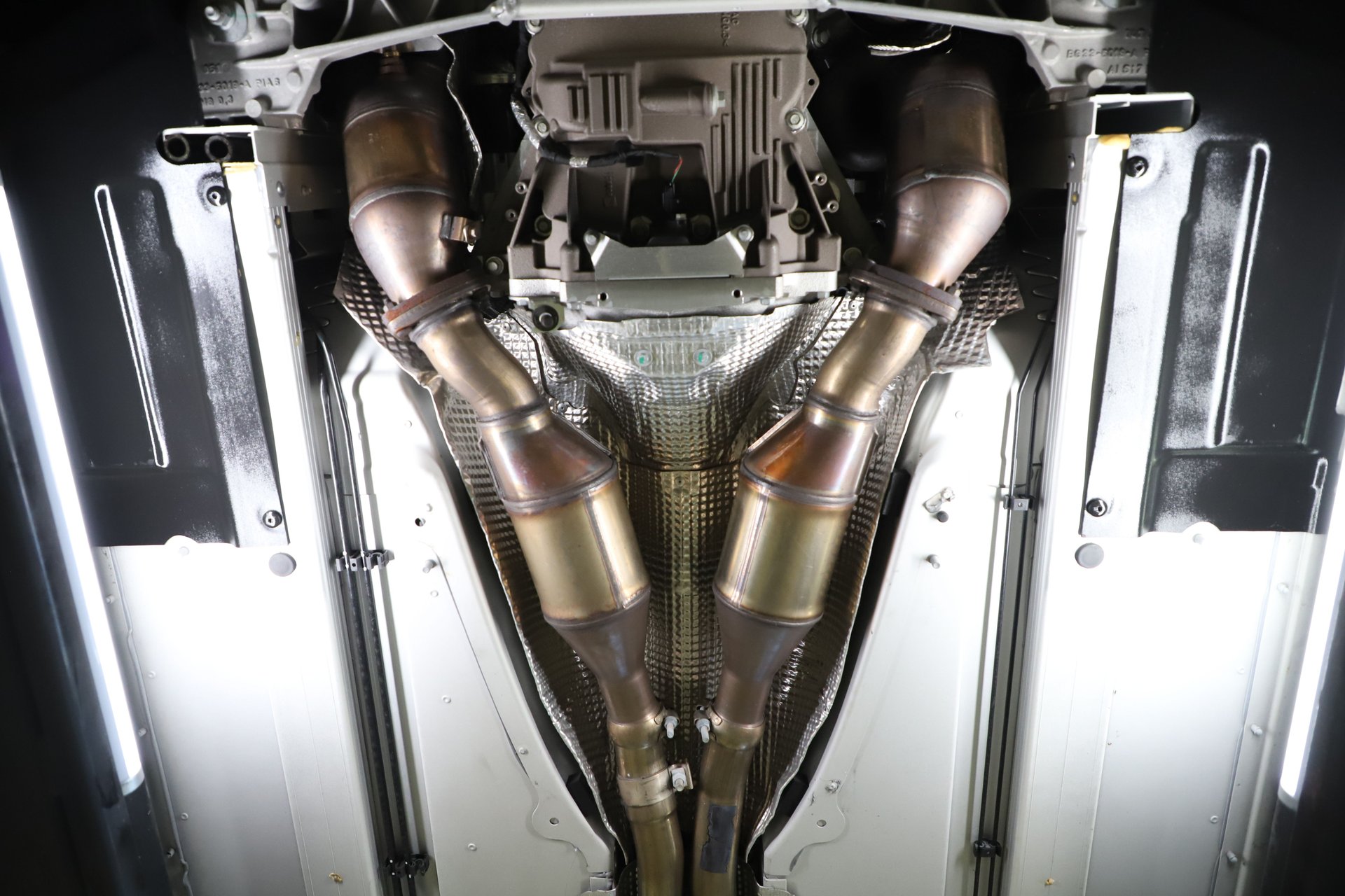 2013 Aston Martin V8 Vantage Base - Photo 106