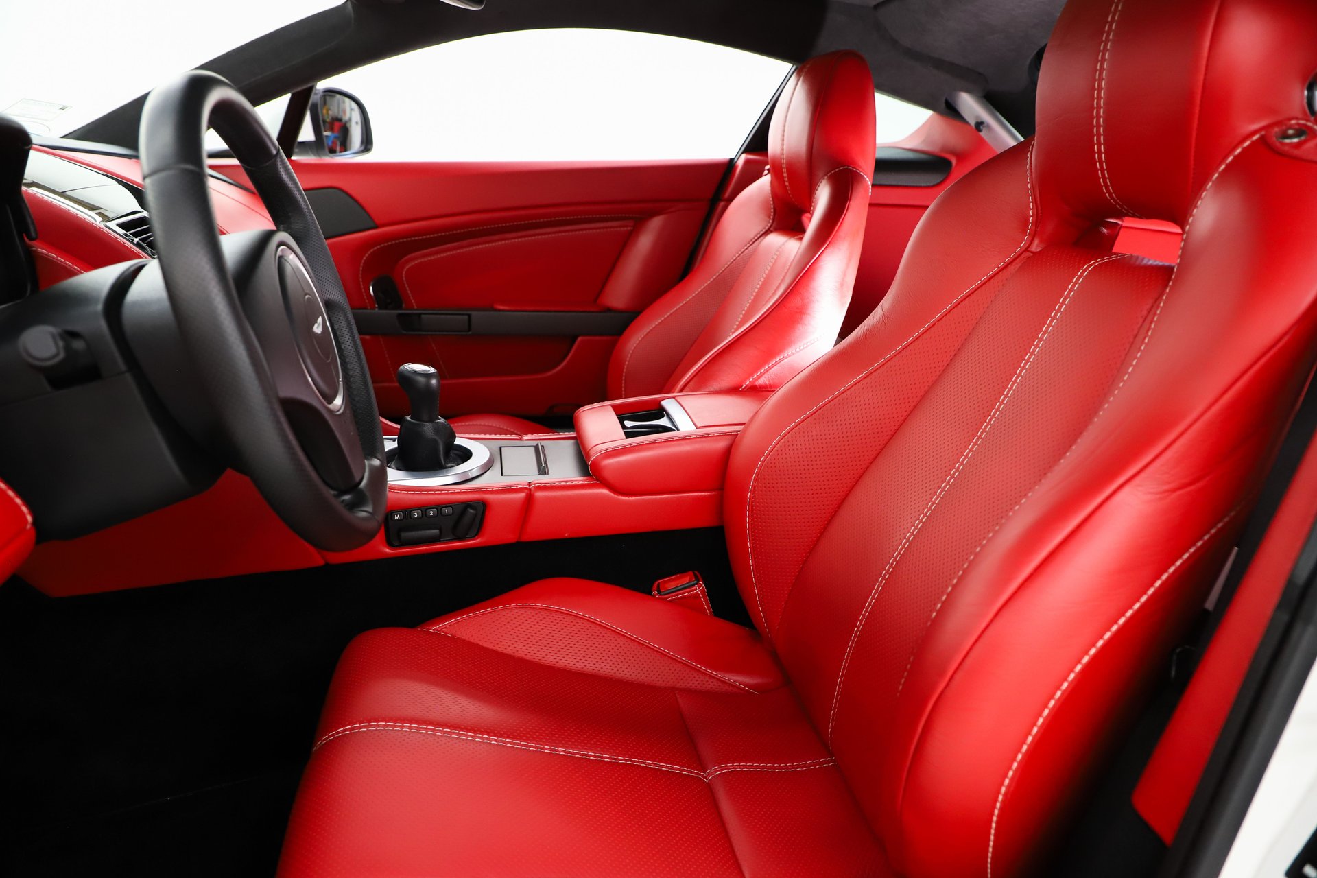 2013 Aston Martin V8 Vantage Base - Photo 10