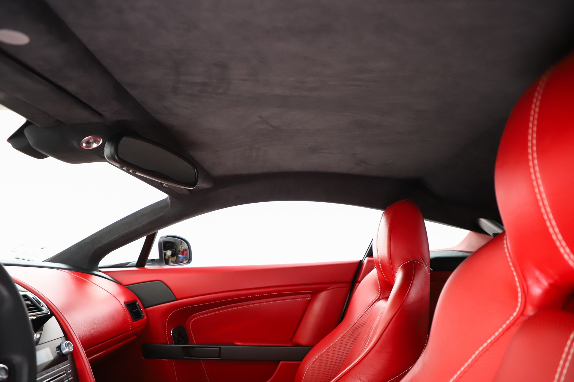 2013 Aston Martin V8 Vantage Base - Photo 49
