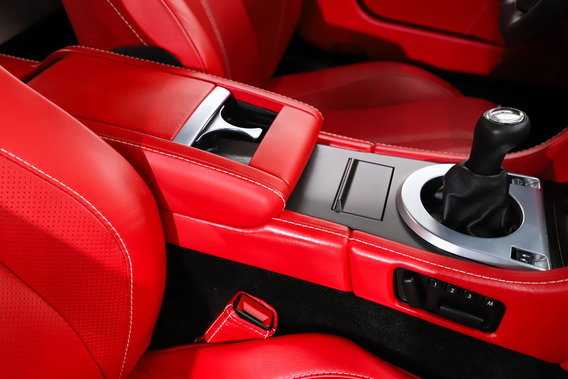 2013 Aston Martin V8 Vantage Base - Photo 36