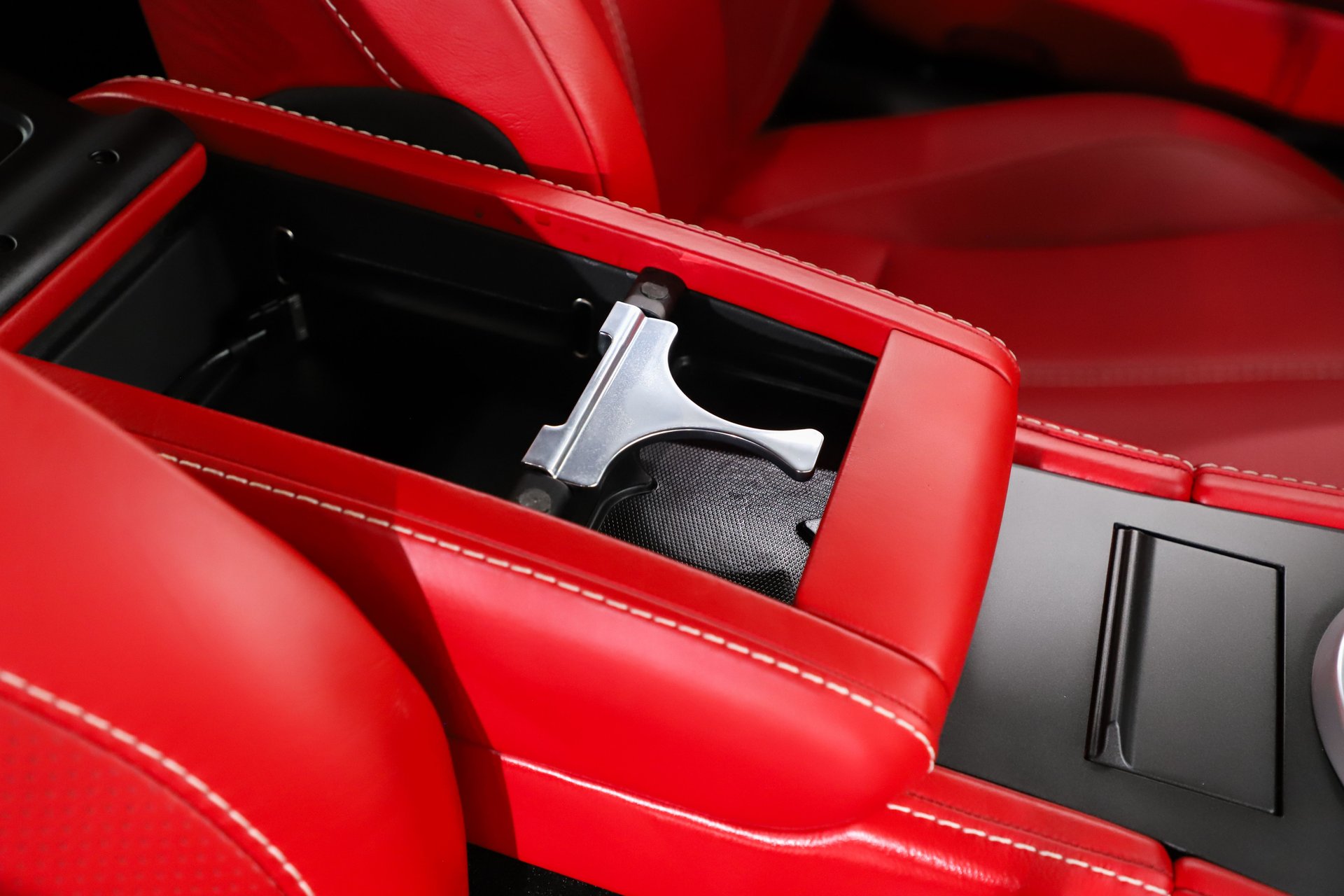 2013 Aston Martin V8 Vantage Base - Photo 37