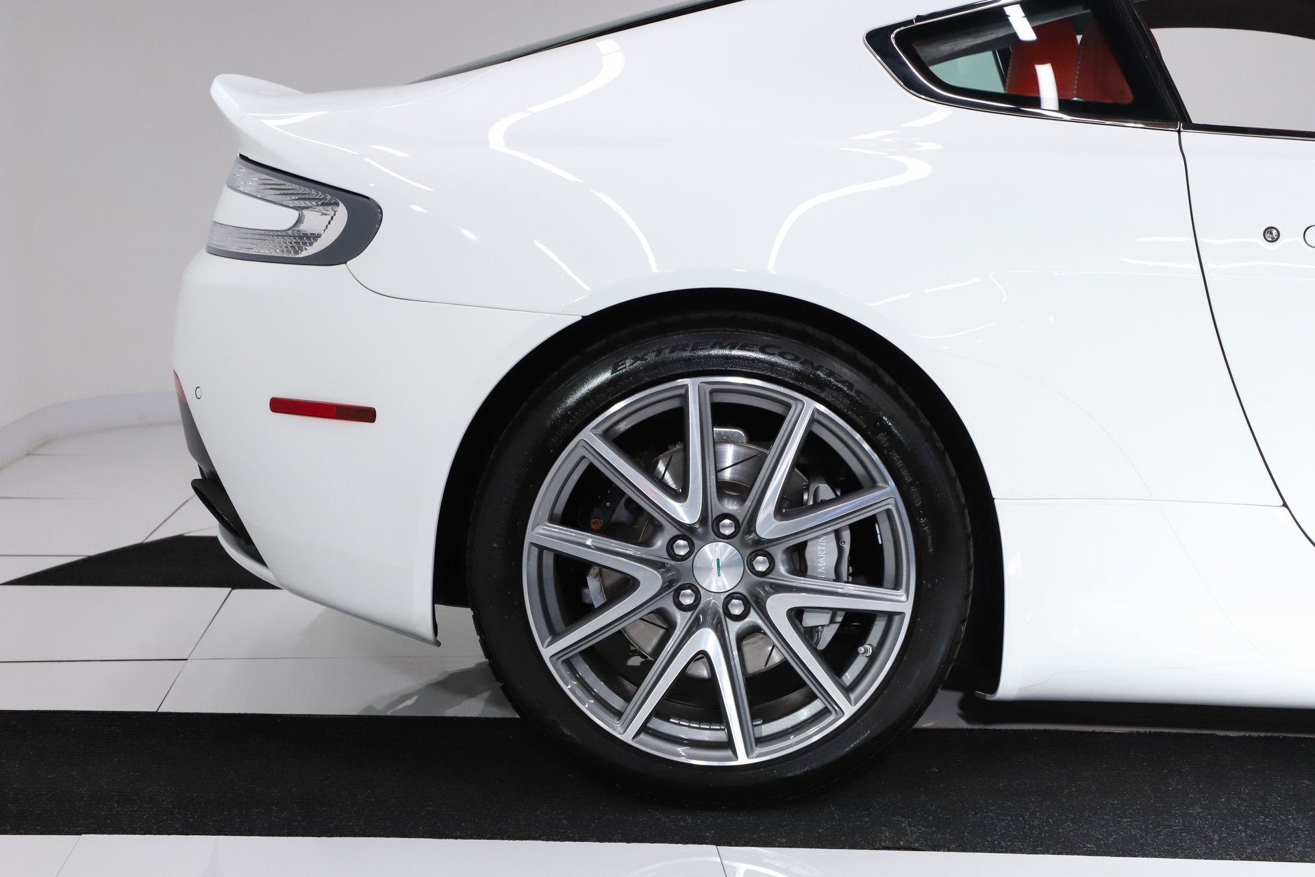 2013 Aston Martin V8 Vantage Base - Photo 70