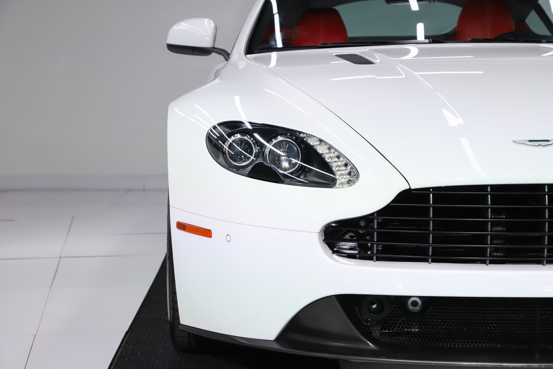 2013 Aston Martin V8 Vantage Base - Photo 55