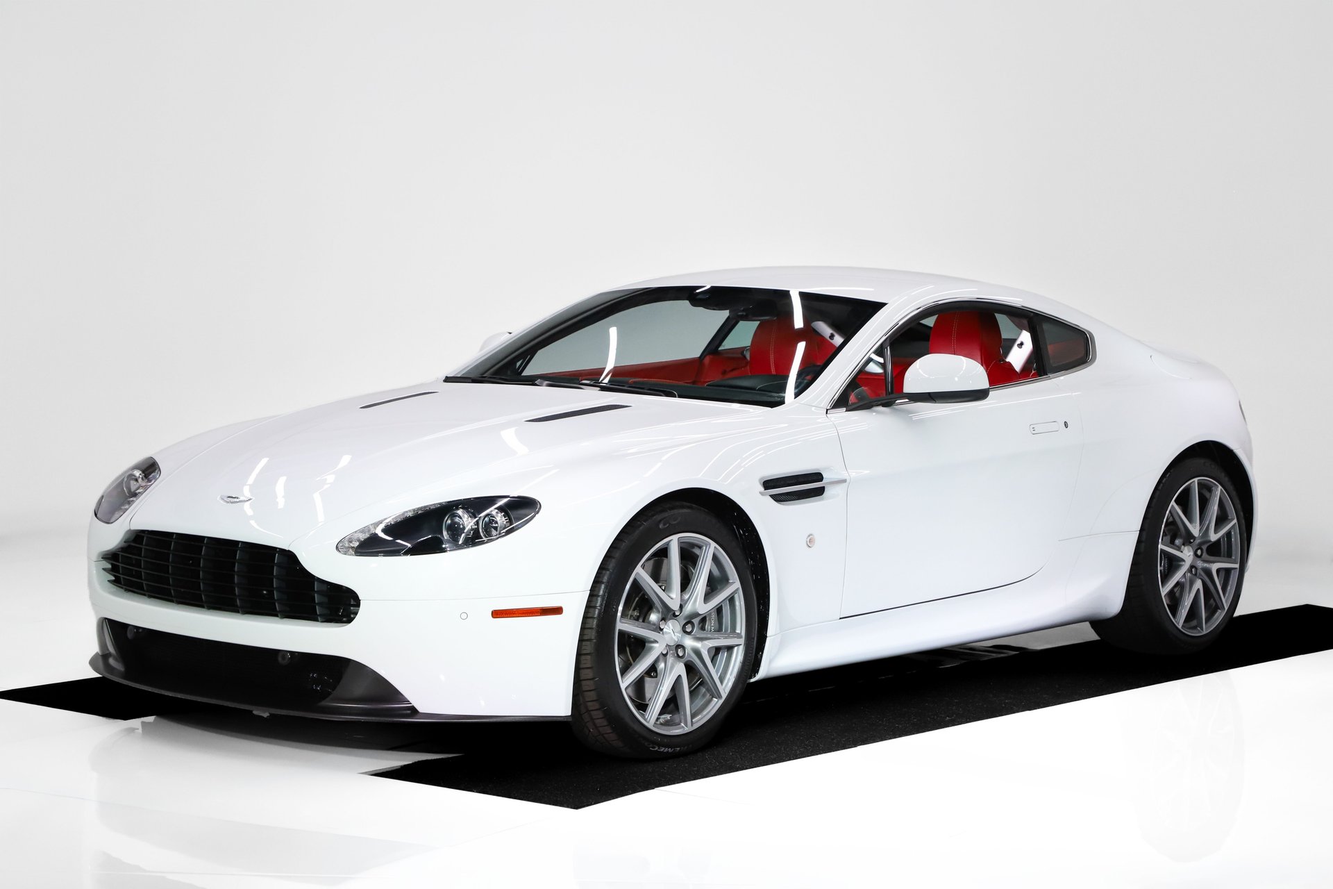 2013 Aston Martin V8 Vantage Base - Photo 22
