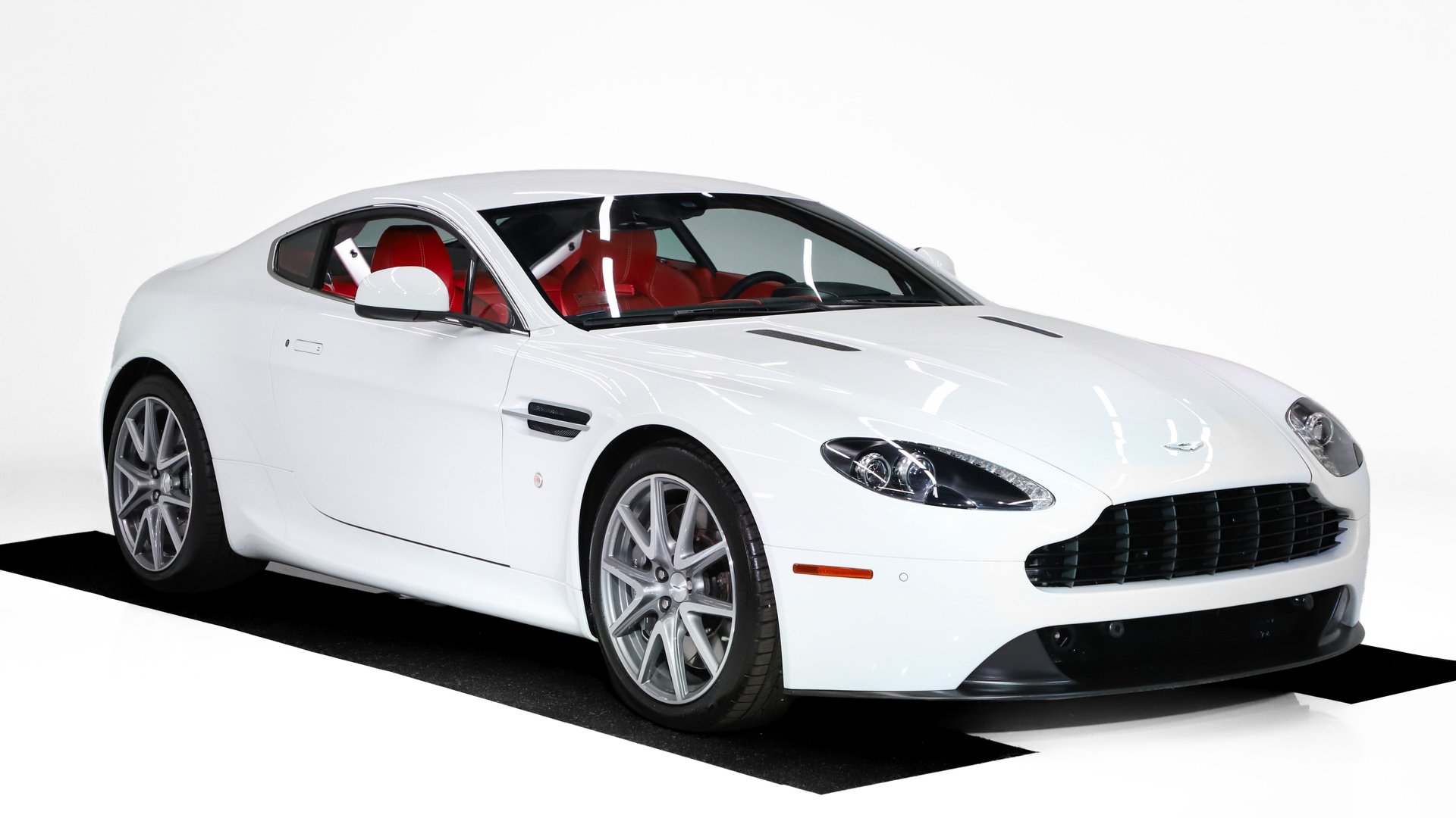2013 Aston Martin V8 Vantage Base - Photo 100