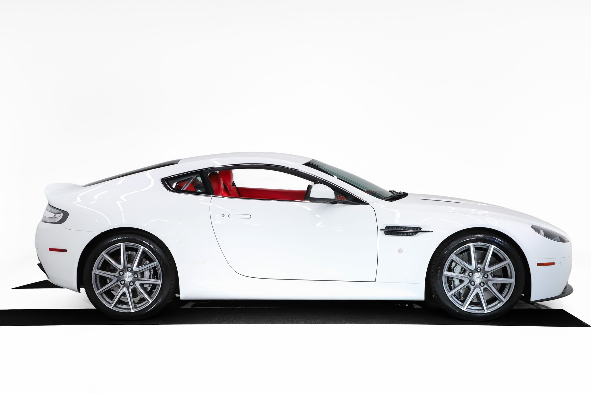 2013 Aston Martin V8 Vantage Base - Photo 15