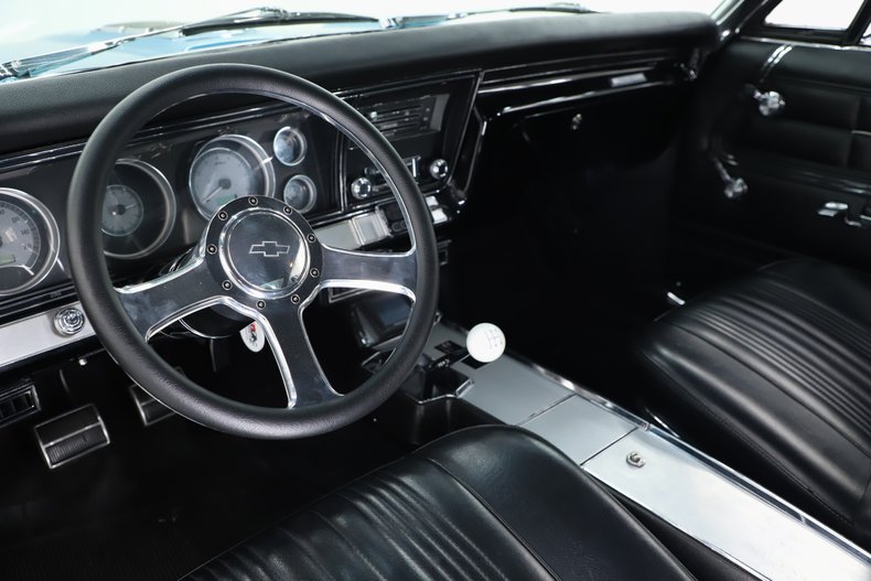 1967 Chevrolet Impala 2
