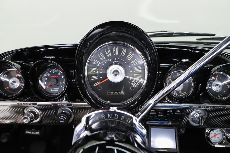 1960 Chevrolet Impala 22