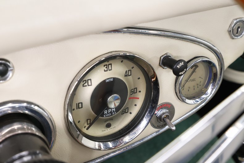 1962 Austin Healey 3000 21
