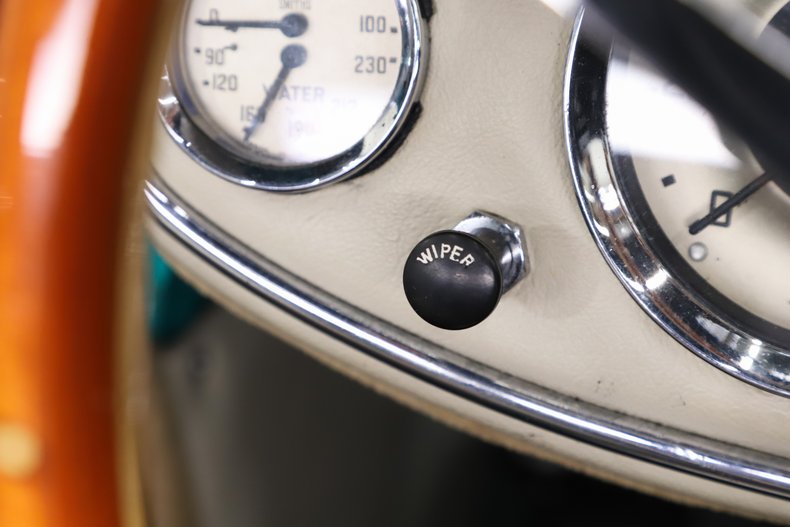1962 Austin Healey 3000 25