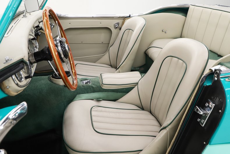 1962 Austin Healey 3000 11
