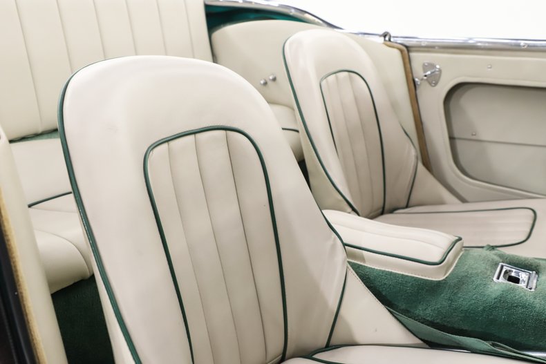 1962 Austin Healey 3000 44