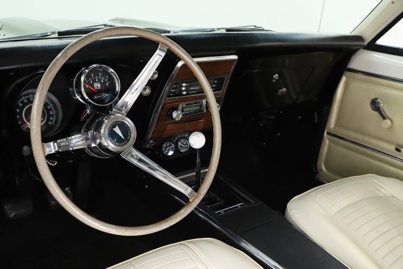 1967 Pontiac Firebird 2