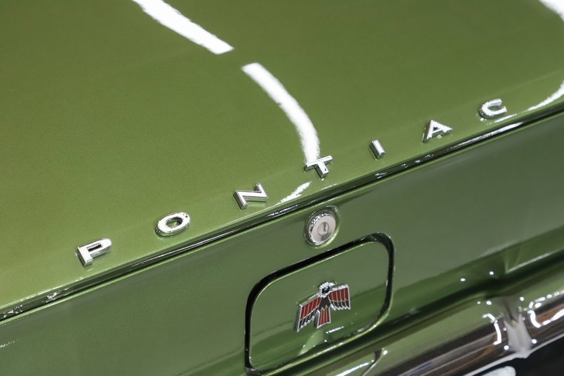 1967 Pontiac Firebird 64